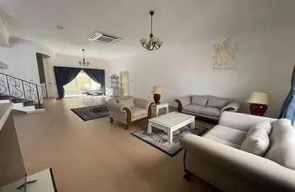 Villa - 4 Bedrooms - 4 Bathrooms for rent in Al Juffair - Capital Governorate
