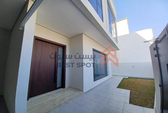 Villa - 5 Bedrooms - 6 Bathrooms for sale in Saraya 2 - Bu Quwah - Northern Governorate