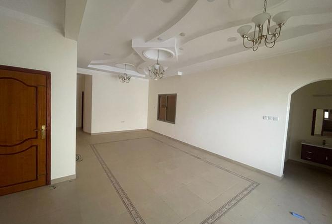 961342 - Property Image 2