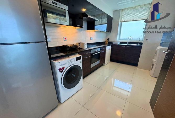 990199 - Property Image 3