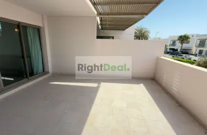 شقة - 2 غرف نوم - 2 حمامات للايجار في جزيرة تالا - أمواج - المحرق