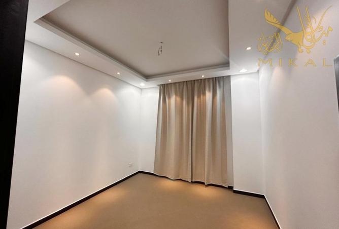 981382 - Property Image 2