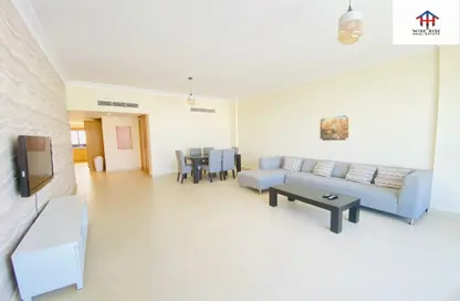 Apartment - 2 Bedrooms - 2 Bathrooms for rent in Um Al Hasam - Manama - Capital Governorate