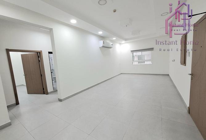 985526 - Property Image 2