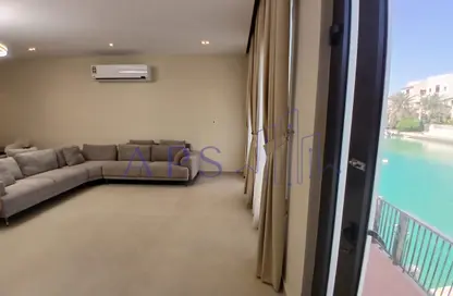Villa - 3 Bedrooms - 4 Bathrooms for rent in Amwaj Avenue - Amwaj Islands - Muharraq Governorate
