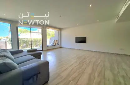 فيلا - 2 غرف نوم - 3 حمامات للايجار في النجمه - أمواج - المحرق