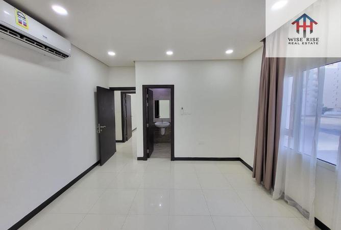 987736 - Property Image 3