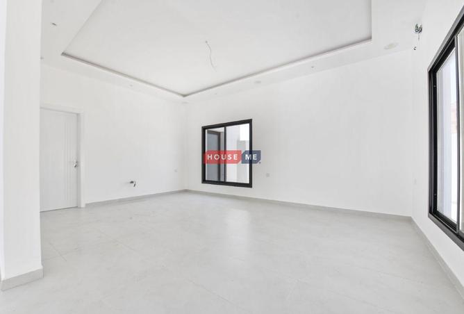 962153 - Property Image 3