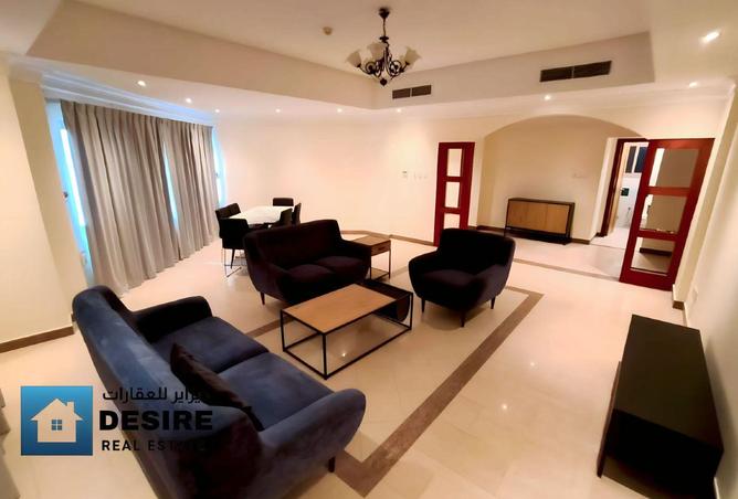 981613 - Property Image 2