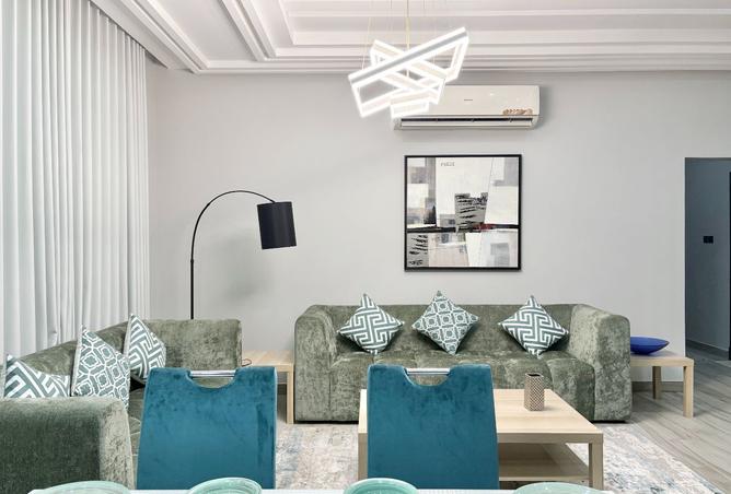 972825 - Property Image 2