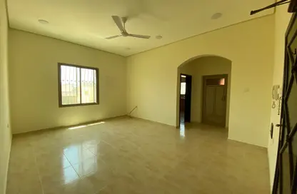 Apartment - 2 Bedrooms - 2 Bathrooms for rent in Diraz - Northern Governorate