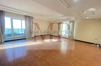 Apartment - 3 Bedrooms - 5 Bathrooms for rent in Abraj Al Lulu - Manama - Capital Governorate