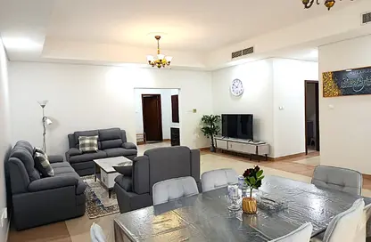 Apartment - 2 Bedrooms - 4 Bathrooms for sale in Al Juffair - Capital Governorate
