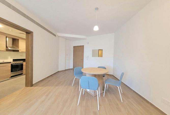 874651 - Property Image 2