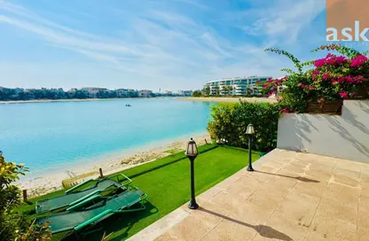 Villa - 3 Bedrooms - 5 Bathrooms for rent in Amwaj Avenue - Amwaj Islands - Muharraq Governorate