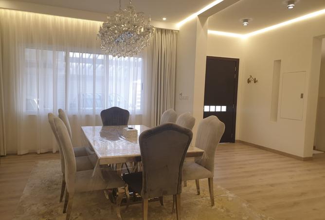 958175 - Property Image 2