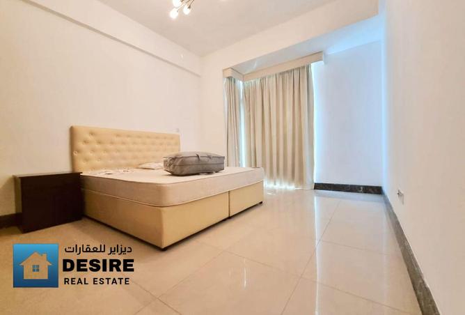 960782 - Property Image 2