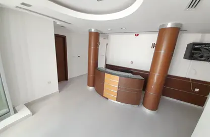 Office Space - Studio - 3 Bathrooms for rent in Seef - Capital Governorate