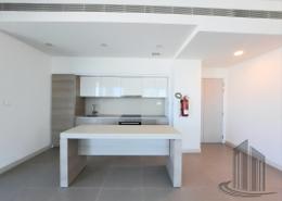 صورةمطبخ لـ: شقة - 2 غرف نوم - 3 حمامات للكراء في مراسي رزدنسز - ديار المحرق - المحرق, صورة 1