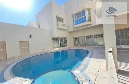 Pool image for: Villa - 4 Bedrooms - 5 Bathrooms for rent in Tubli - Central Governorate, Image 1