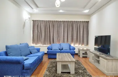 Apartment - 2 Bedrooms - 3 Bathrooms for rent in Sanabis - Manama - Capital Governorate