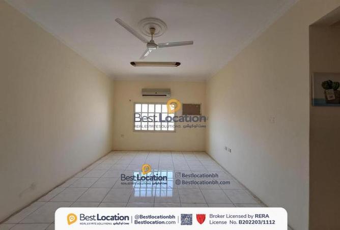 881051 - Property Image 3