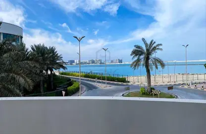 Terrace image for: Apartment - 3 Bedrooms - 3 Bathrooms for sale in Tala Island - Amwaj Islands - Muharraq Governorate, Image 1