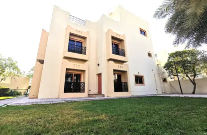 Outdoor Building image for: Villa - 4 Bedrooms - 5 Bathrooms for rent in Saar - Northern Governorate, Image 1