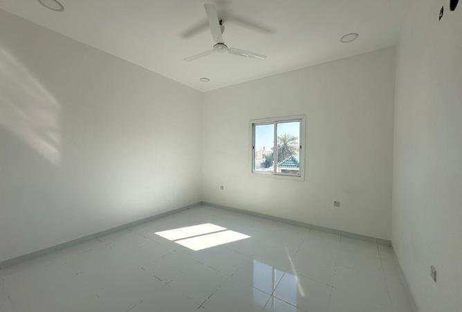 Apartment - 3 Bedrooms - 2 Bathrooms for rent in Jurdab - Central Governorate