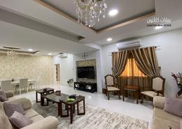 Good investment! Three-story residential bldg.