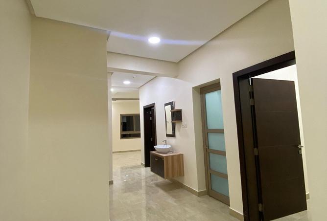 983231 - Property Image 3