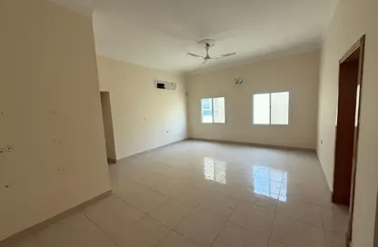 Apartment - 2 Bedrooms - 2 Bathrooms for rent in Tubli - Central Governorate