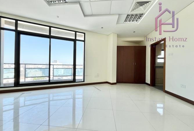 951750 - Property Image 2