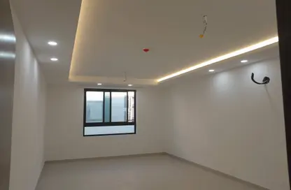 Apartment - 4 Bedrooms - 4 Bathrooms for sale in Hidd - Muharraq Governorate