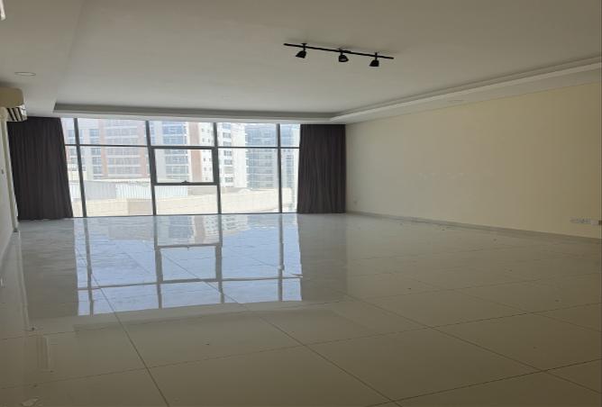 969115 - Property Image 2