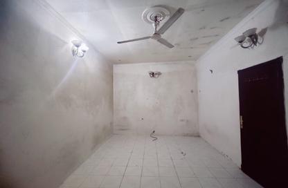 Apartment - Studio - 1 Bathroom for rent in Busaiteen - Muharraq Governorate
