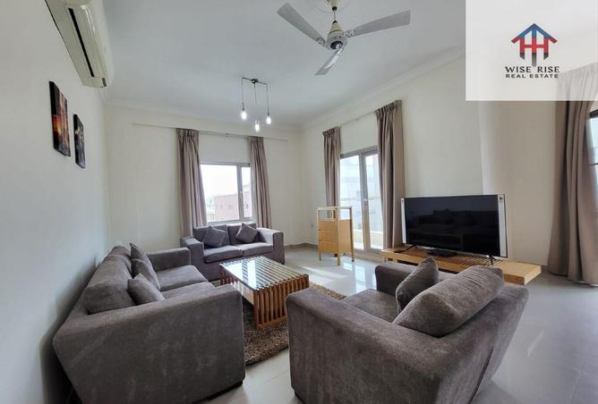 982938 - Property Image 2