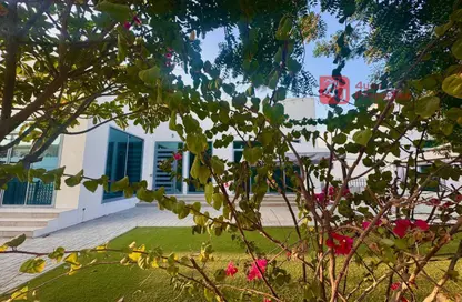 Villa - 4 Bedrooms - 4 Bathrooms for rent in Saar - Northern Governorate