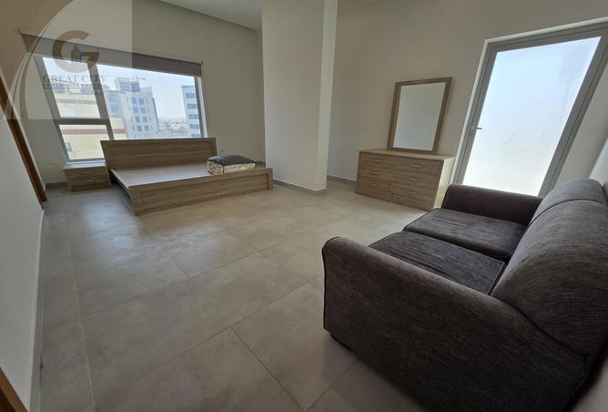 967097 - Property Image 2