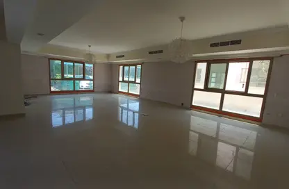 Villa - 4 Bedrooms - 4 Bathrooms for rent in Janabiya - Northern Governorate