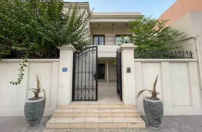 Apartment - 5 Bedrooms - 5 Bathrooms for rent in Mahooz - Manama - Capital Governorate