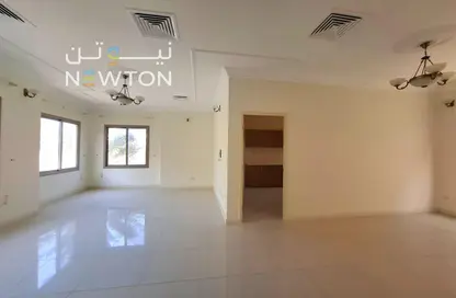 فيلا - 4 غرف نوم - 4 حمامات للايجار في الجنبية - المحافظة الشمالية