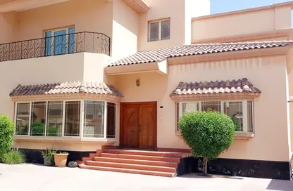 Compound - 4 Bedrooms - 4 Bathrooms for rent in Al Juffair - Capital Governorate
