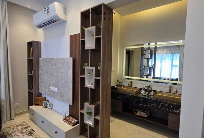 974571 - Property Image 2