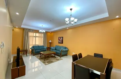 Apartment - 2 Bedrooms - 3 Bathrooms for rent in Mahooz - Manama - Capital Governorate