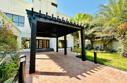 Villa - 4 Bedrooms - 6 Bathrooms for rent in Janabiya - Northern Governorate