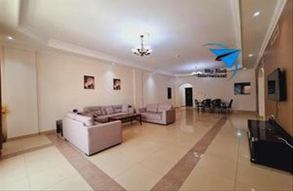Apartment - 3 Bedrooms - 3 Bathrooms for rent in Al Juffair - Capital Governorate
