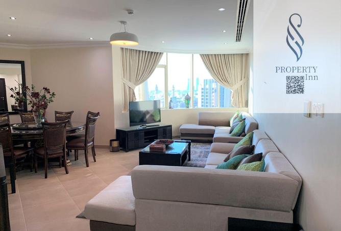 988311 - Property Image 2