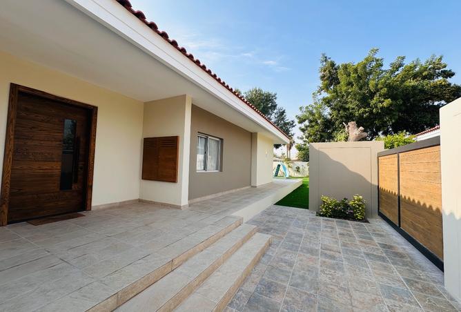 979269 - Property Image 3