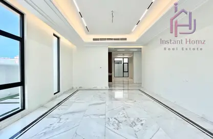 Villa - 4 Bedrooms - 6 Bathrooms for sale in Maqabah - Northern Governorate